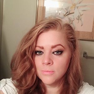 Meet your Posher, Carisa